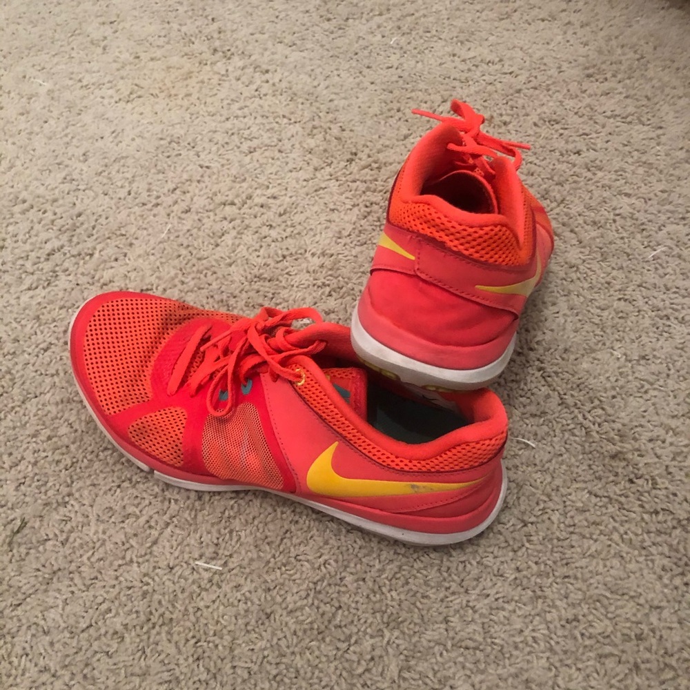 NIKE running shoes